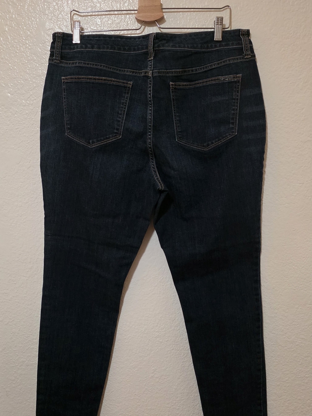 St. John's Bay Women's Skinny Jeans in Dark Indigo